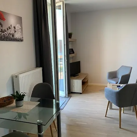 Einraumapartment Mit Seeblickbalkon Lägenhetshotell 4*