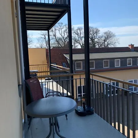 Lägenhetshotell Einraumapartment Mit Seeblickbalkon Rheinsberg