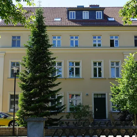 Einraumapartment Mit Seeblickbalkon Aparthotel *