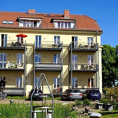 Einraumapartment Mit Seeblickbalkon