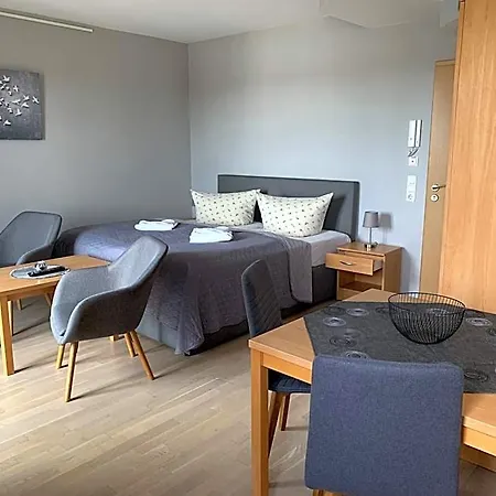 Einraumapartment Mit Seeblickbalkon Lägenhetshotell 4*